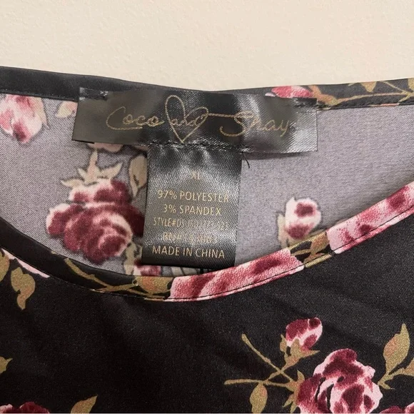 Coco and Shay Floral Slip Dress - Picture 6 of 7